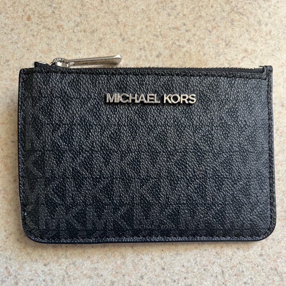 Michael Kors keyring wallet compact size.
